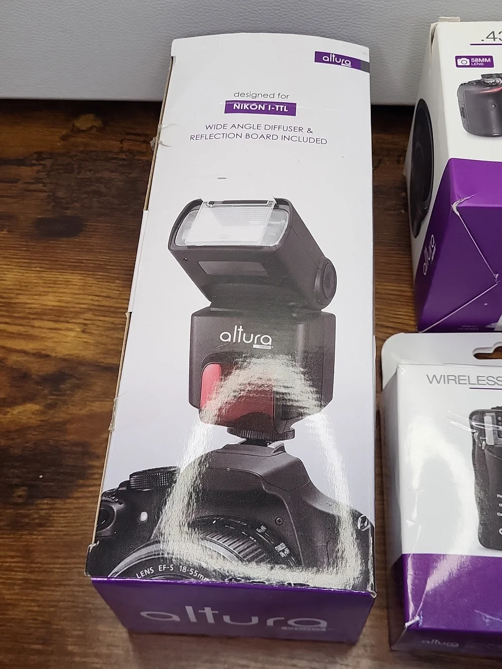 Altura Digital SLR Auto-Focus TTL Flash, .43 Wide Angle, & Wireless Trigger Set.